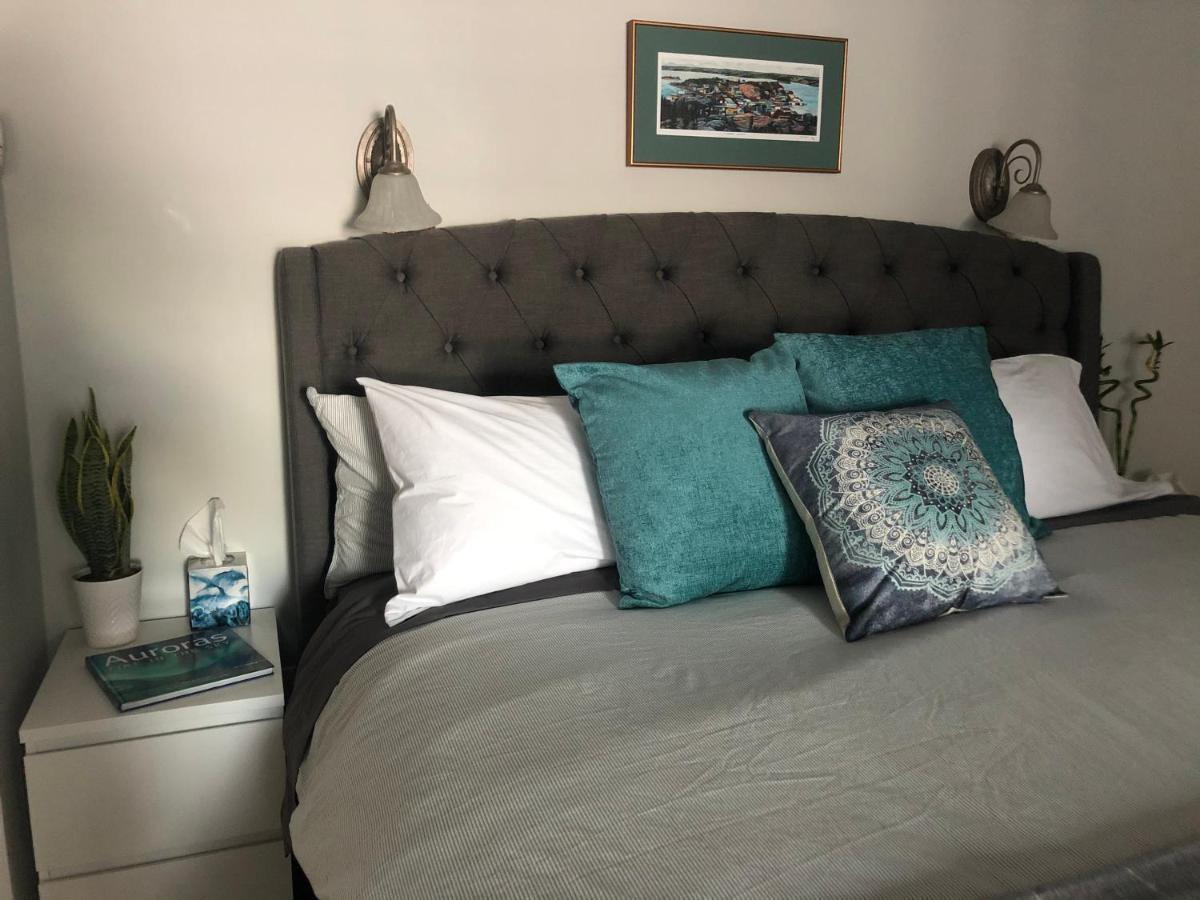 Great Slave Lakeside Bed&Breakfast Yellowknife Eksteriør bilde
